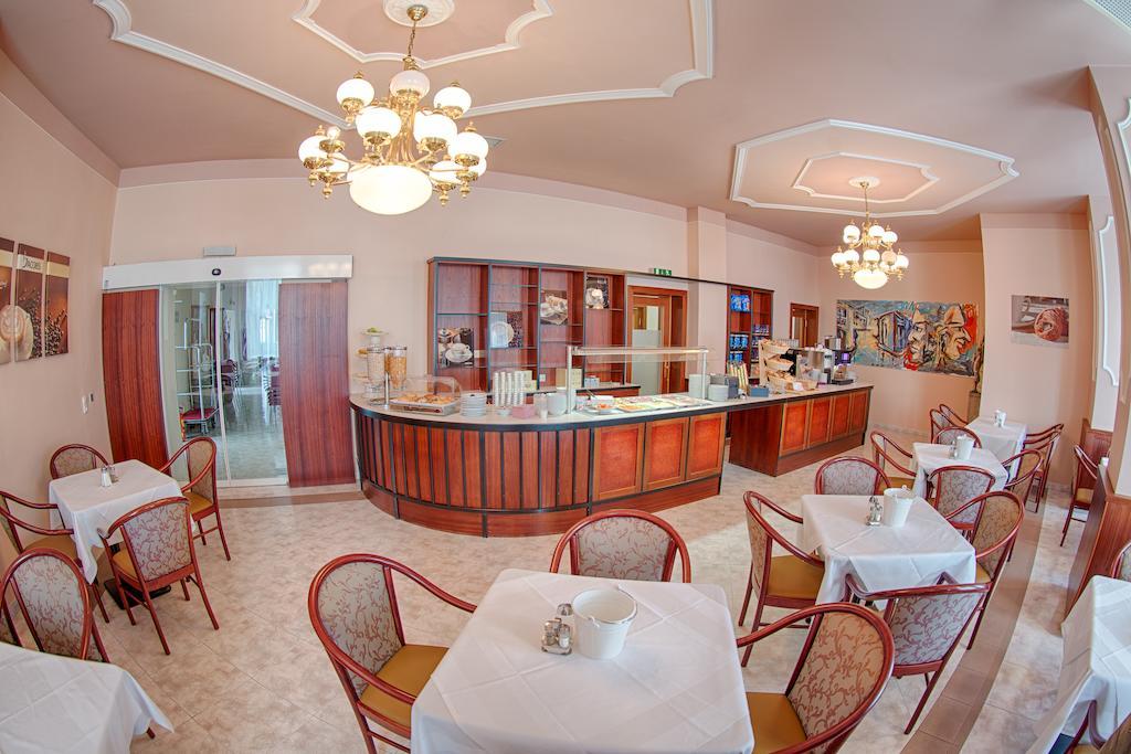 Fruehstueckshotel Waldbauer Бад-Шаллербах Екстер'єр фото